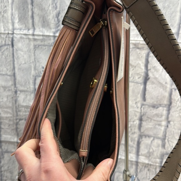 Jen & Co Amber Hobo Handbag - Picture 3 of 3